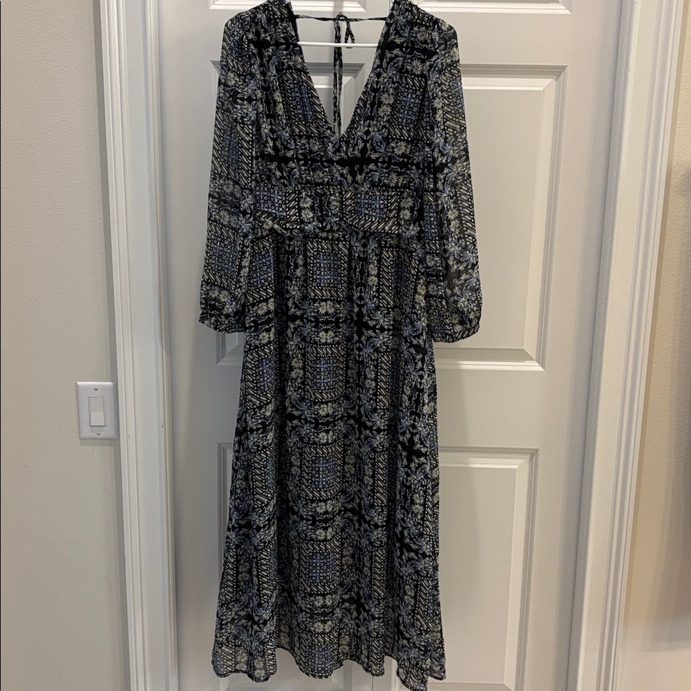 NWT Black and cream/blue Patterned Maxi Dress